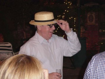 edpics_tonyhatgoggles