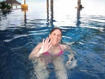100_0318 Nina in the hotel pool