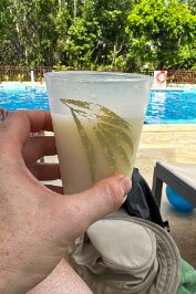 6504C5B2-EC31-4296-9856-07A2E5F91D73