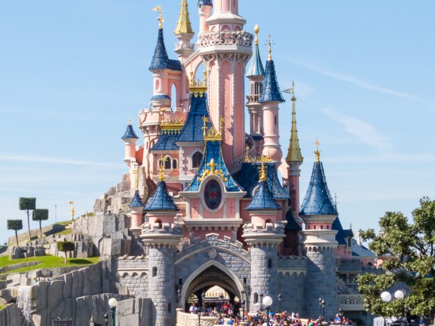 Disneyland Paris 2017 Taking Thomas and Evelyn for their first Disney experience, at Disneyland Paris's 25th birthday celebration