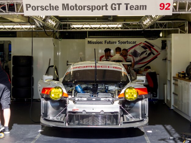 2017 Back again! A nail biting finish for both LMP and GT in this year's race, and scorchio weather in the camp sites :-)